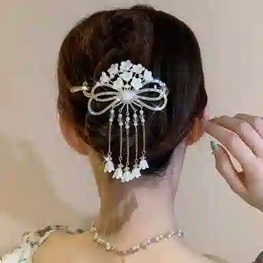 水中玉 蝴蝶结珍珠流苏高级感鱼尾盘发扭扭夹后脑勺气质 合金 发夹 女款