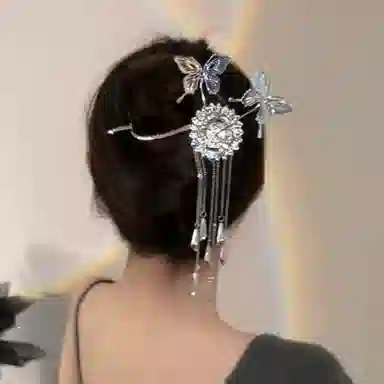 水中玉 新中式银色蝴蝶铃流苏扭扭夹女高级感古风发饰发卡 发夹 女款