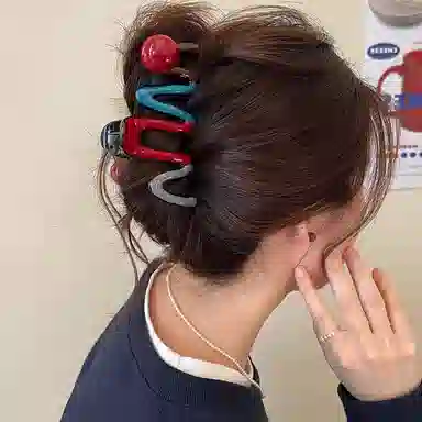 水中玉 巴黎红滴油波浪抓夹设计感小众鲨鱼夹大号夹子发量多头饰发卡 亚克力 发夹 女款