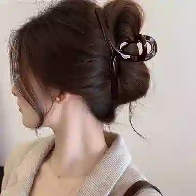 水中玉 韩系简约高级感后脑勺盘发百搭大号鲨鱼 亚克力 发夹 女款