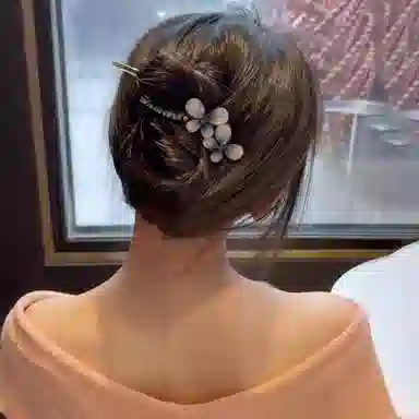 水中玉 蓝色梦幻蝴蝶一字夹气质发饰高级感发卡扭扭夹精致头饰#好运 亚克力 发夹 女款