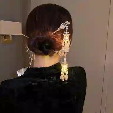 水中玉 会发光的流苏灯笼簪子古风发髻盘发发饰汉服头饰 发簪 女款