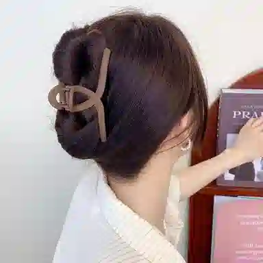 水中玉 高级感抓夹 大号鲨鱼夹发卡后脑勺夹子头饰 发夹 女款