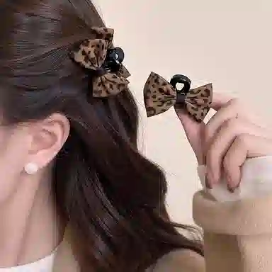 水中玉 豹纹公主头蝴蝶结抓夹前额侧边刘海顶夹发卡高级感夹子头饰#好运 亚克力 发夹 女款