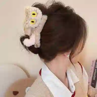 水中玉 可爱毛绒猫咪抓夹大号鲨鱼夹后脑勺发量多高级感夹子头饰发卡 亚克力 发夹 女款