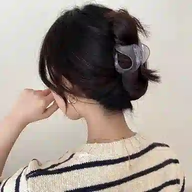 水中玉 不规则小号抓夹网红发卡后脑勺鲨鱼夹简约气质夹子头饰 亚克力 发夹 女款