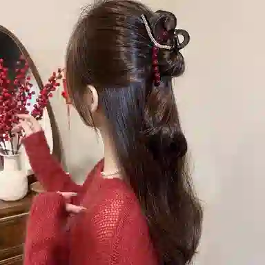 水中玉 仿珍珠抓夹大号鲨鱼夹后脑勺盘发发卡高级感夹子头饰 亚克力 发夹 女款