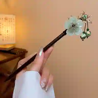 水中玉 寒烟翠流苏古风汉服马面裙 发簪 女款