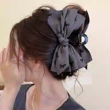 水中玉 格雷灰色蝴蝶结抓夹大号后脑勺盘发鲨鱼夹气质头发发卡饰#好运 亚克力 发夹 女款