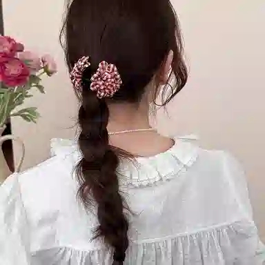 水中玉 花朵半扎发小抓夹高级感发卡后脑勺发饰发量少夹子头饰 亚克力 发夹 女款