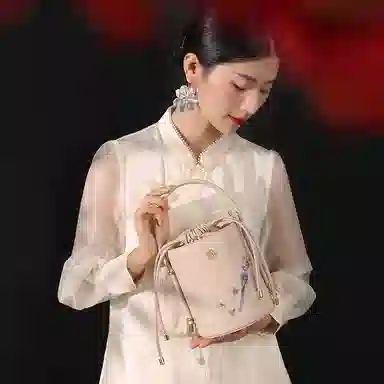 古伊西 喜鹊鸣枝新中式圆筒包 中国风印花工艺 牛皮 旗袍手提包单肩斜挎包 小号 女款 淡樱粉