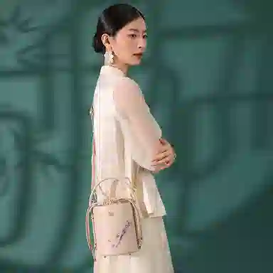 古伊西 喜鹊鸣枝新中式圆筒包 中国风印花工艺 牛皮 旗袍手提包单肩斜挎包 小号 女款 淡樱粉