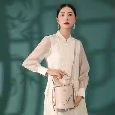 古伊西 喜鹊鸣枝新中式圆筒包 中国风印花工艺 牛皮 旗袍手提包单肩斜挎包 小号 女款 淡樱粉