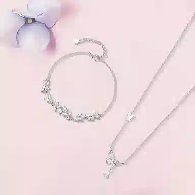 【纯银999 | 星光蝴蝶】 凤祥囍事 老凤祥 经典百搭小众设计轻奢高级感精致简约时尚学生日常通勤约会气质温柔可调节锁骨链 足银 项链 女款