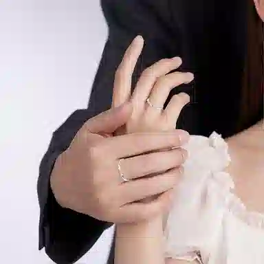 999