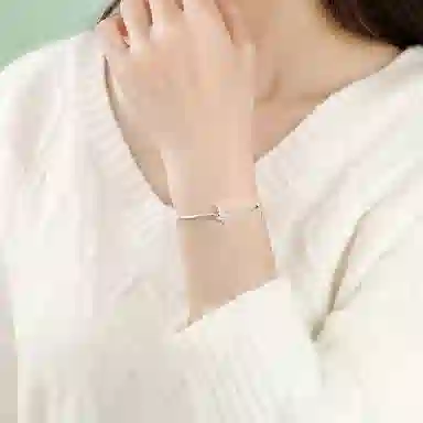 S925
