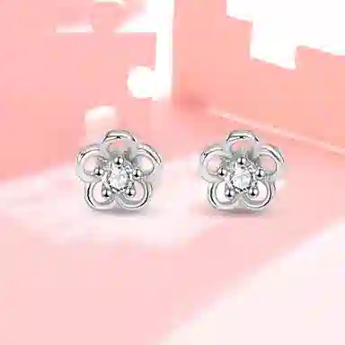 999
