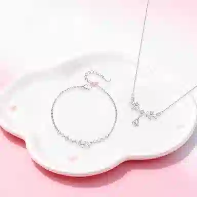 【纯银999 | 星光蝴蝶】 凤祥囍事 老凤祥 优雅浪漫温柔小众设计简约学生日常轻奢高级感经典百搭通勤浪漫约会可调节#好运 足银 手链 女款