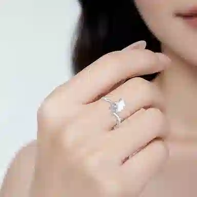 S925