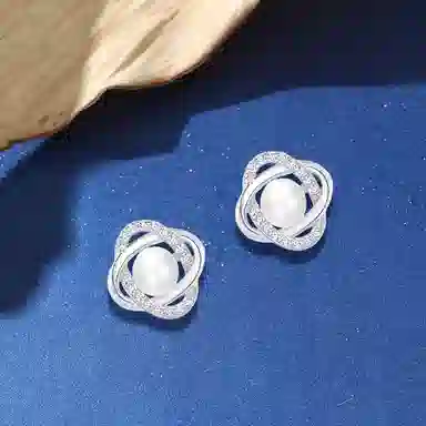 999