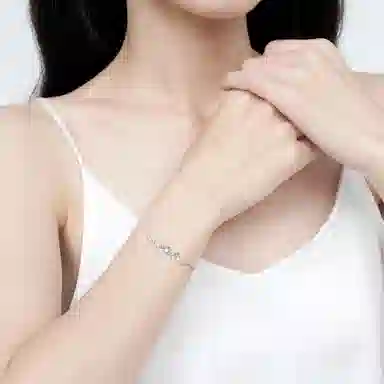 S925