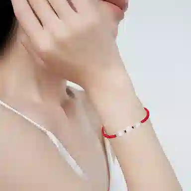 999