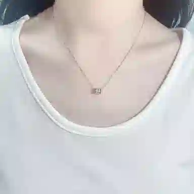 999
