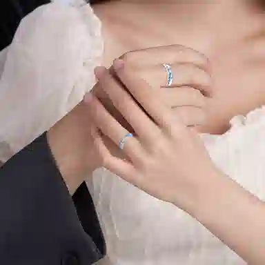 S925