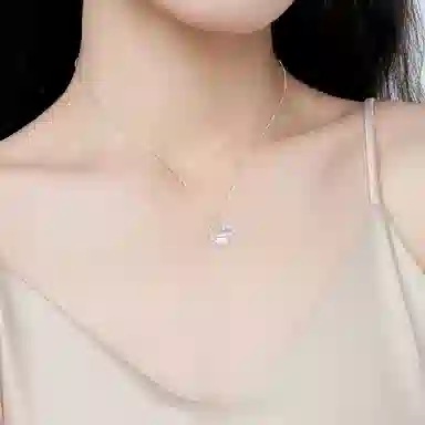 S925