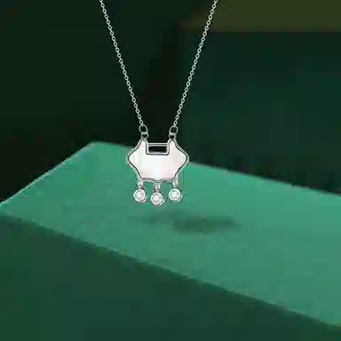 999