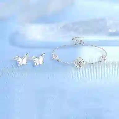 【纯银999 | 莫比乌斯】 凤祥囍事 老凤祥 优雅浪漫温柔小众设计简约学生日常轻奢高级感经典百搭通勤浪漫约会可调节 足银 手链 女款