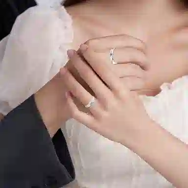s999