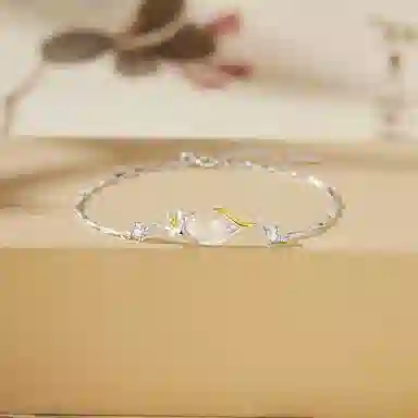 凤祥囍事 老凤祥 十二月水仙花 蝴蝶结 国潮甜美高级森系浪漫闪耀璀璨星蝶麦穗幸运时尚百搭穗穗轻奢花朵元素#好运 玉髓 手链 女款