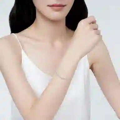 【纯银999 | 星光蝴蝶结】 凤祥囍事 老凤祥 优雅浪漫温柔小众设计简约学生日常轻奢高级感经典百搭通勤浪漫约会可调节#好运 足银 手链 女款