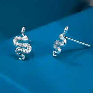 S925