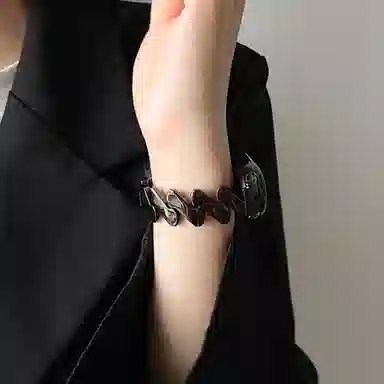 FZRT 8NFC76543