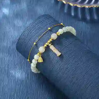 中国珠宝 竹节手饰 节节高升 好运连连 仙风雅韵 灵动婉约 竹节环绕 寓意吉祥 光泽亮丽 玉髓 手链 女款