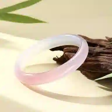 中国珠宝 樱花粉手饰 温润如玉 落落大方 如诗如画 浑然天成 遇见最美好的你 玉髓 手镯 女款