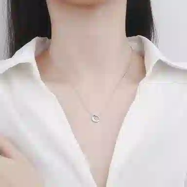 中国珠宝 白月光锁骨链 星辰会陨落  轨道会迁移  或许再也见不到你我会记得  你的光芒温暖过我的眼睛 足银 项链 女款