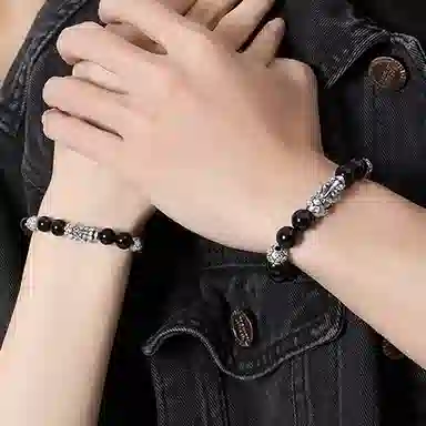 中国珠宝 貔貅祥瑞守护招财进宝 以八方之财为食 吞万物而不泄 平安喜乐 事事顺心 精雕细琢 栩栩如生 黑曜石 手串 男女同款情侣款