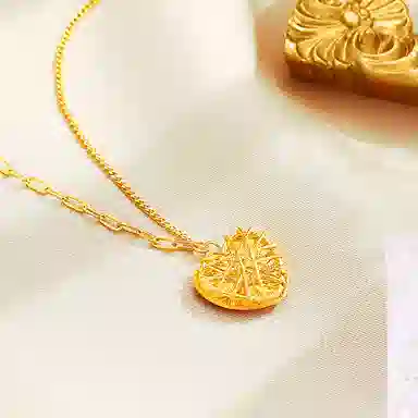 中国珠宝 爱心锁骨链  浪漫爱心 心心相印恋爱 轻奢高级感  璀璨爱心 时尚精致 浪漫怦然心动 足金 按克计价 黄金项链 女款