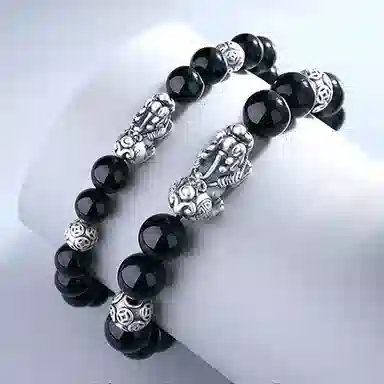 中国珠宝 貔貅祥瑞守护招财进宝 以八方之财为食 吞万物而不泄 平安喜乐 事事顺心 精雕细琢 栩栩如生 黑曜石 手串 男女同款情侣款