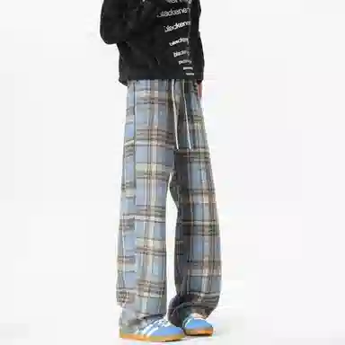 D&W Classic Christmas Red Plaid Sweatpants