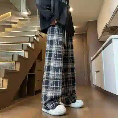 D&W Classic Christmas Red Plaid Sweatpants