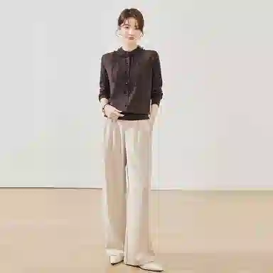 曲韩 蕾丝领口气质高级感气质针织衫 女款