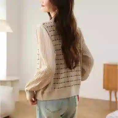 V