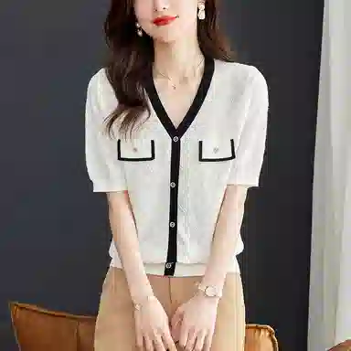 V T