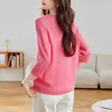 V