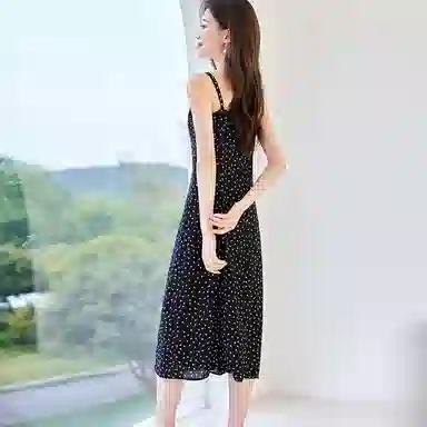 曲韩 法式碎花显瘦中长裙子气质时尚夏季吊带连衣裙 女款 花色