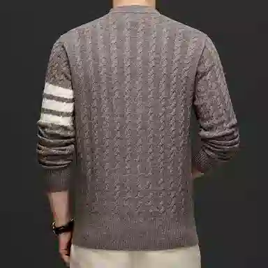 7V100